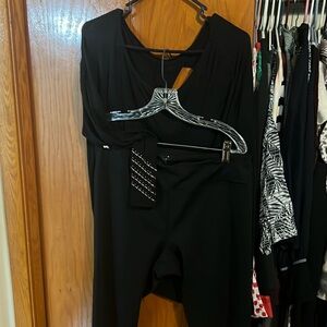 GAIAM Yoga top size L and XL leggings, matching set. NWOT